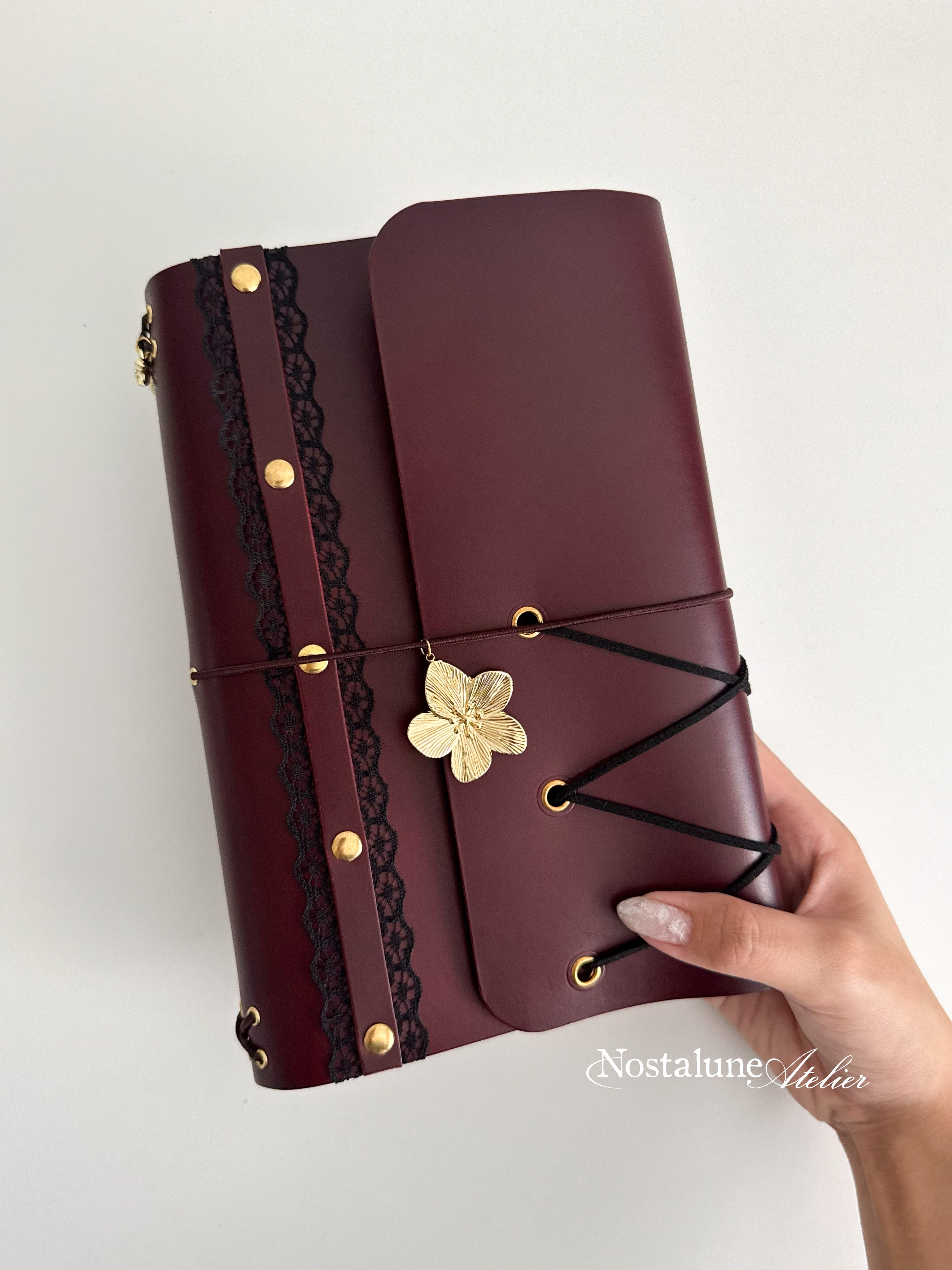 A5 SIZE - Bordeaux (with Pockets)