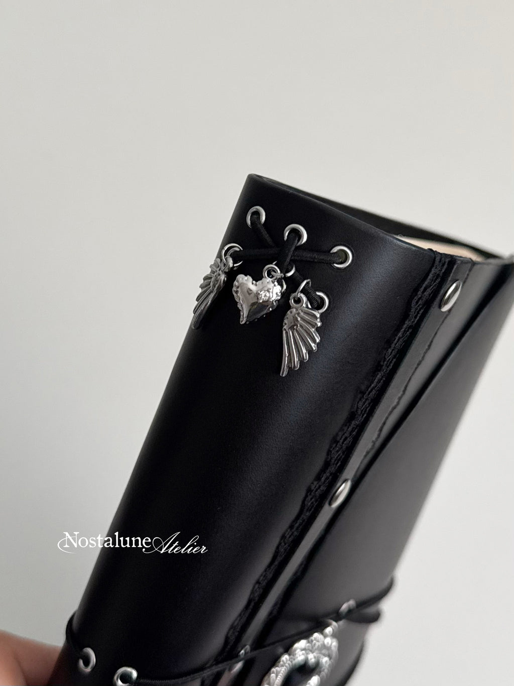 A5 SIZE - Noir (with Pockets)