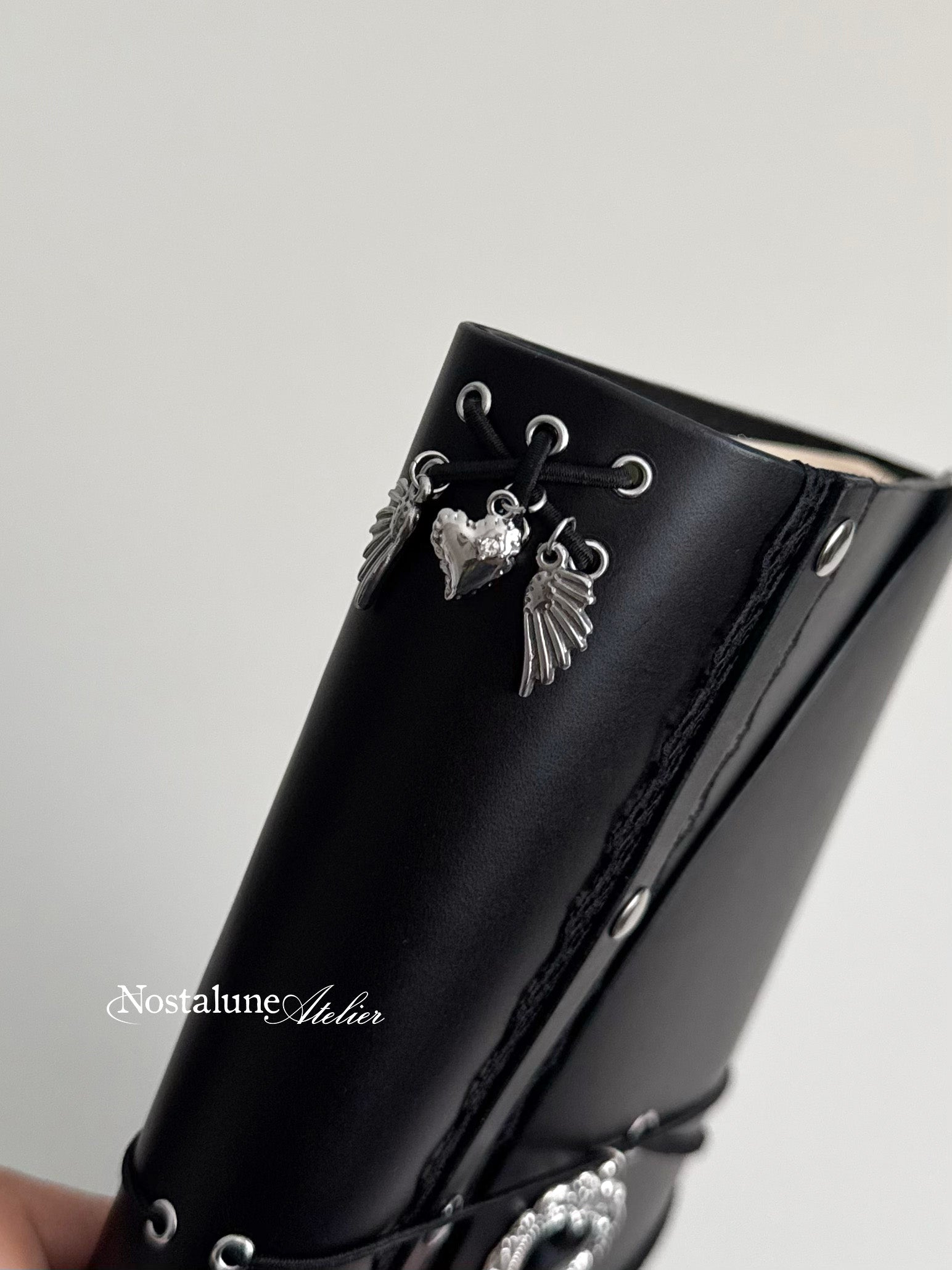 A5 SIZE - Noir (with Pockets)