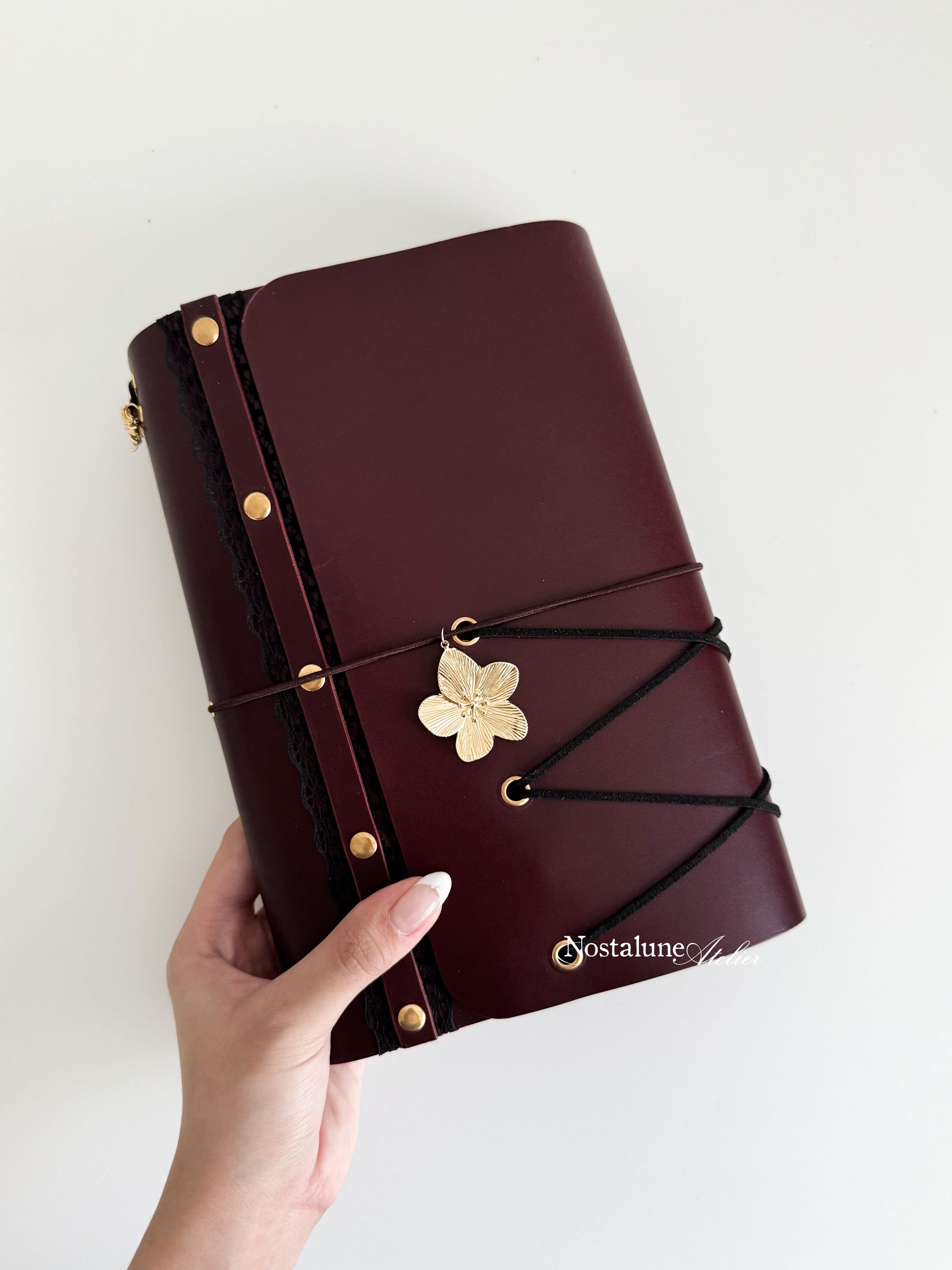 A5 SIZE - Bordeaux (with Pockets)