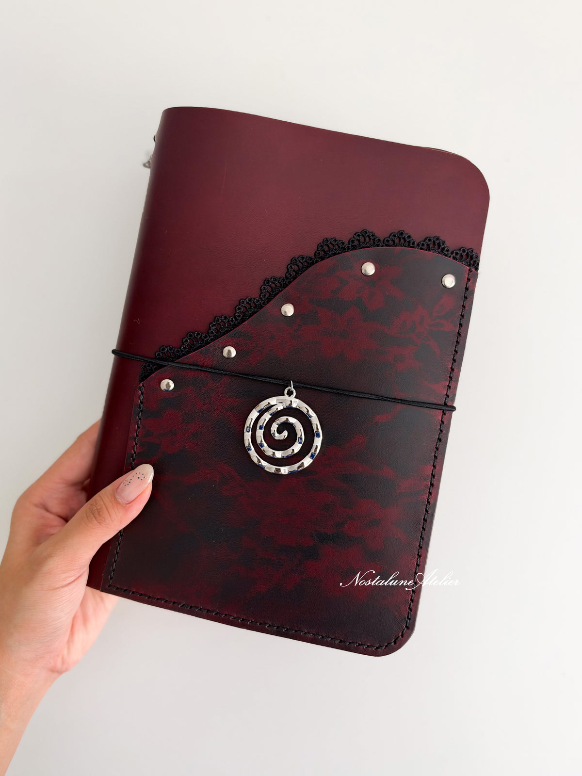 A5 SIZE - Rosalyn (with Pockets)