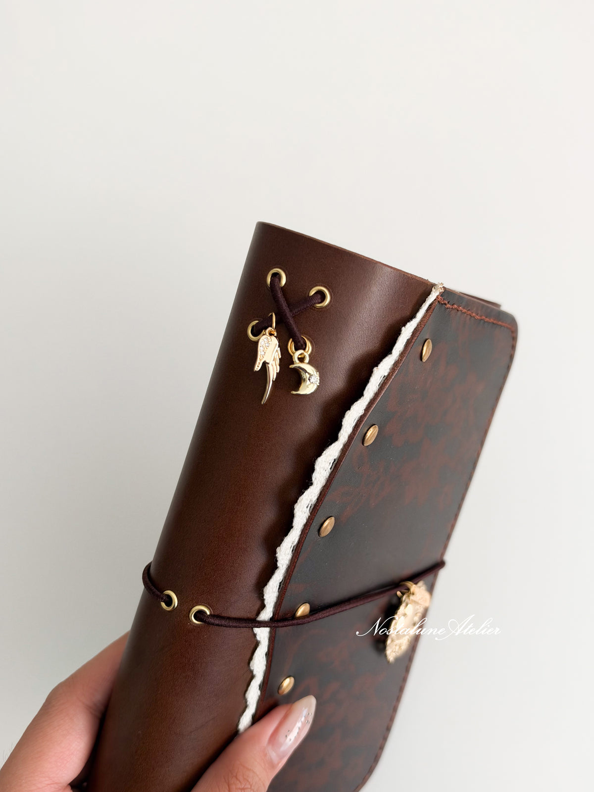 B6 (Medium Size) - Toffee (w/ Pockets)